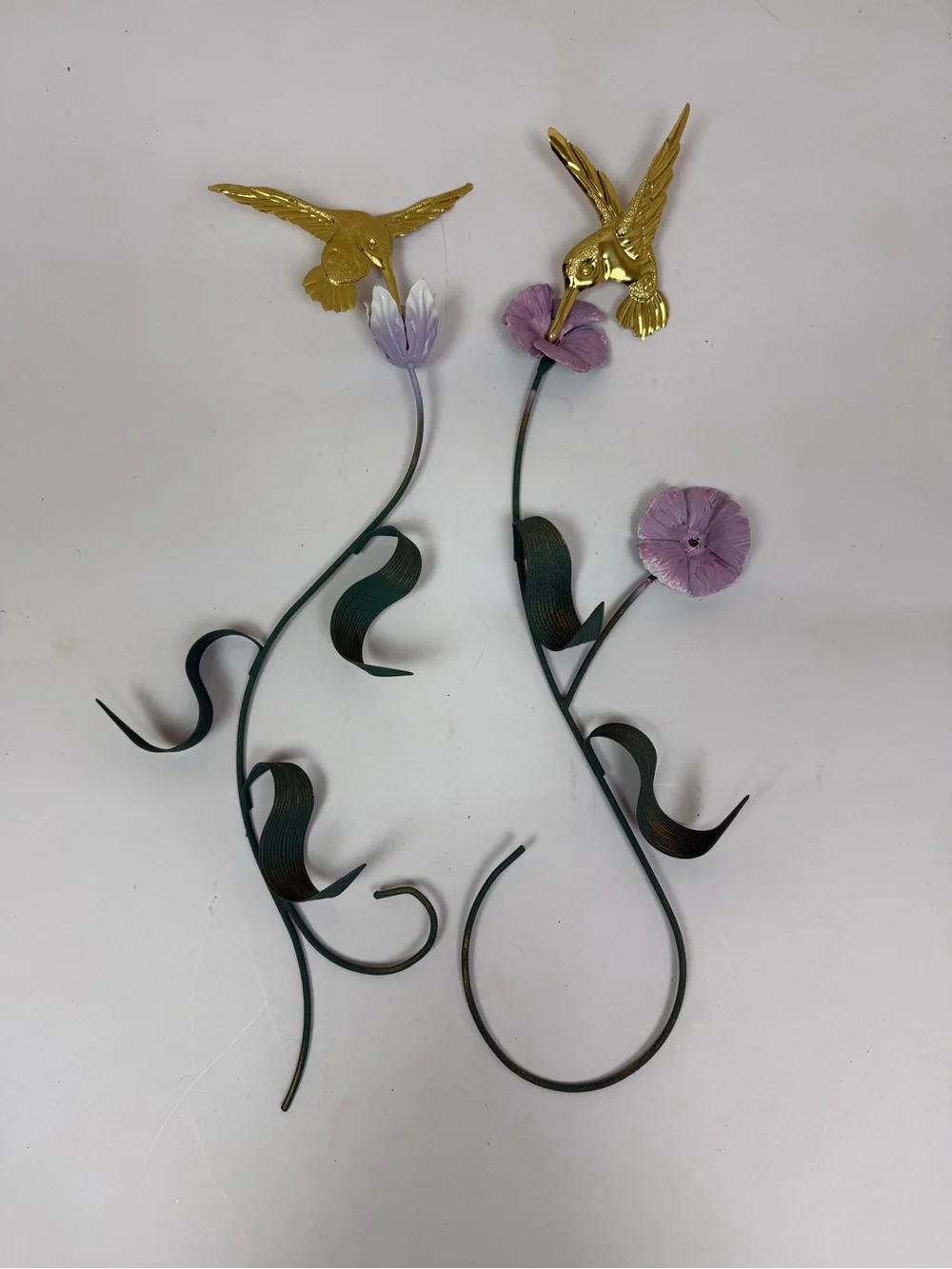 Vintage Home Interiors Metal Floral Humming Birds Drinking Nectar from Flowers